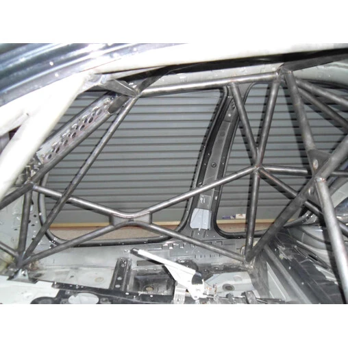 Custom Cages Multipoint Weld-In Roll Cage For BMW E90 (Sedan) - FIA 10 Custom Cages Multipoint Weld-In Roll Cage For BMW E90 (Sedan) - FIA - Image 8